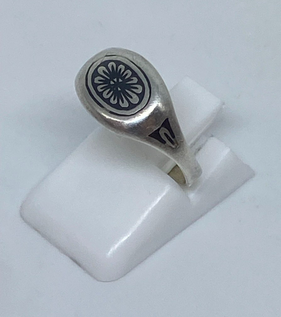 Rare vintage “Kubachi ” ring made of USSR silver. 875: Size 6 . Weight 1.39 g
