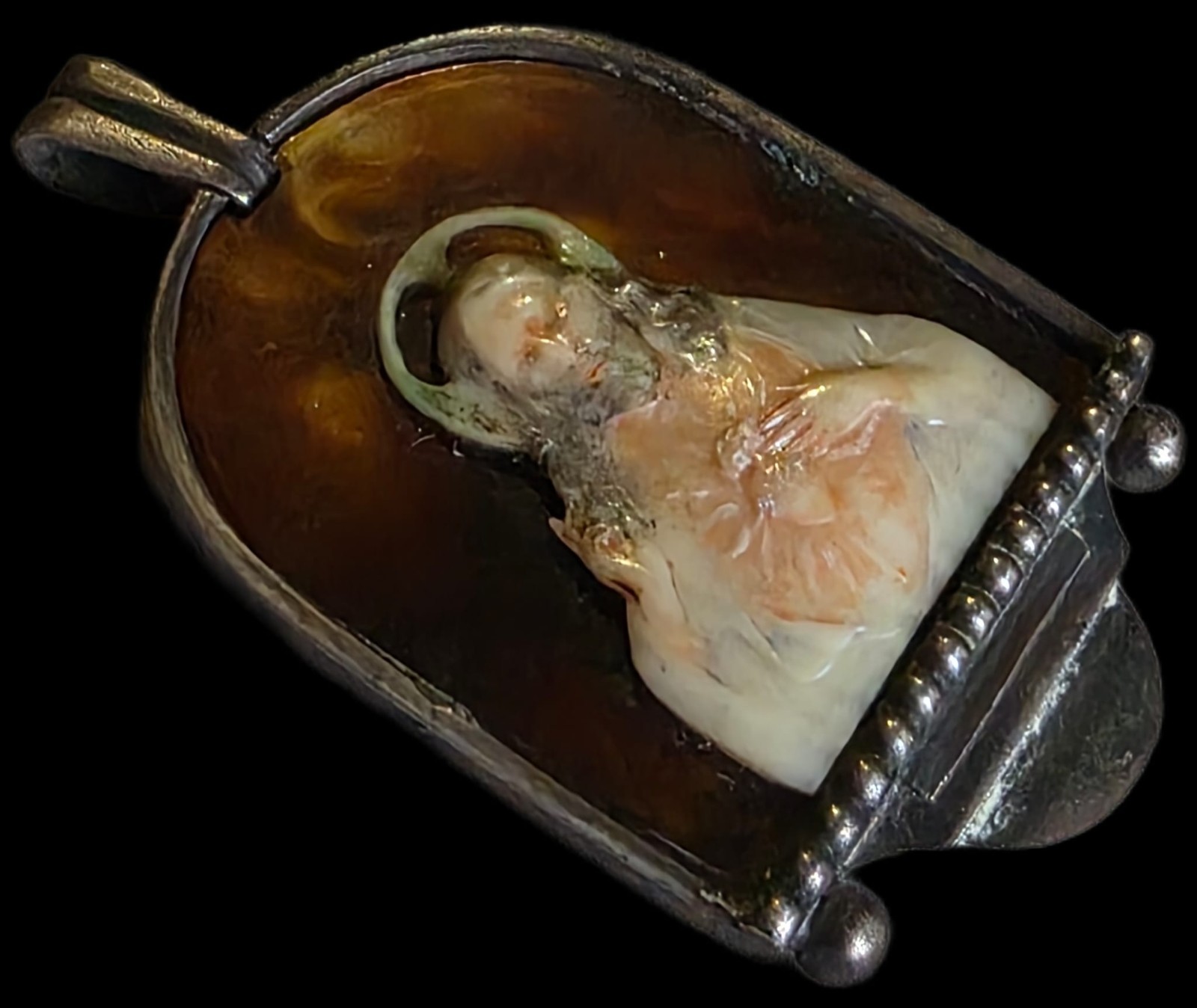 Fine Antique Art Nouveau Silver Sacred Heart of Jesus Pendant Reliquary Ca 1900s