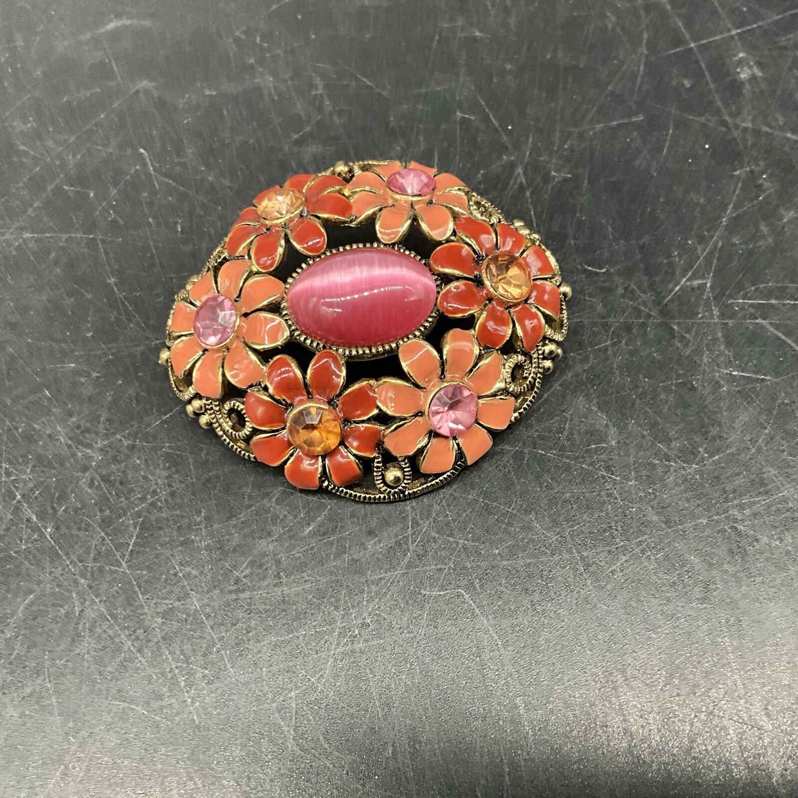 Vtg. Retro Oval Domed Enamel Rine Stone Moon Glow Cabochon Gold Tone Broch