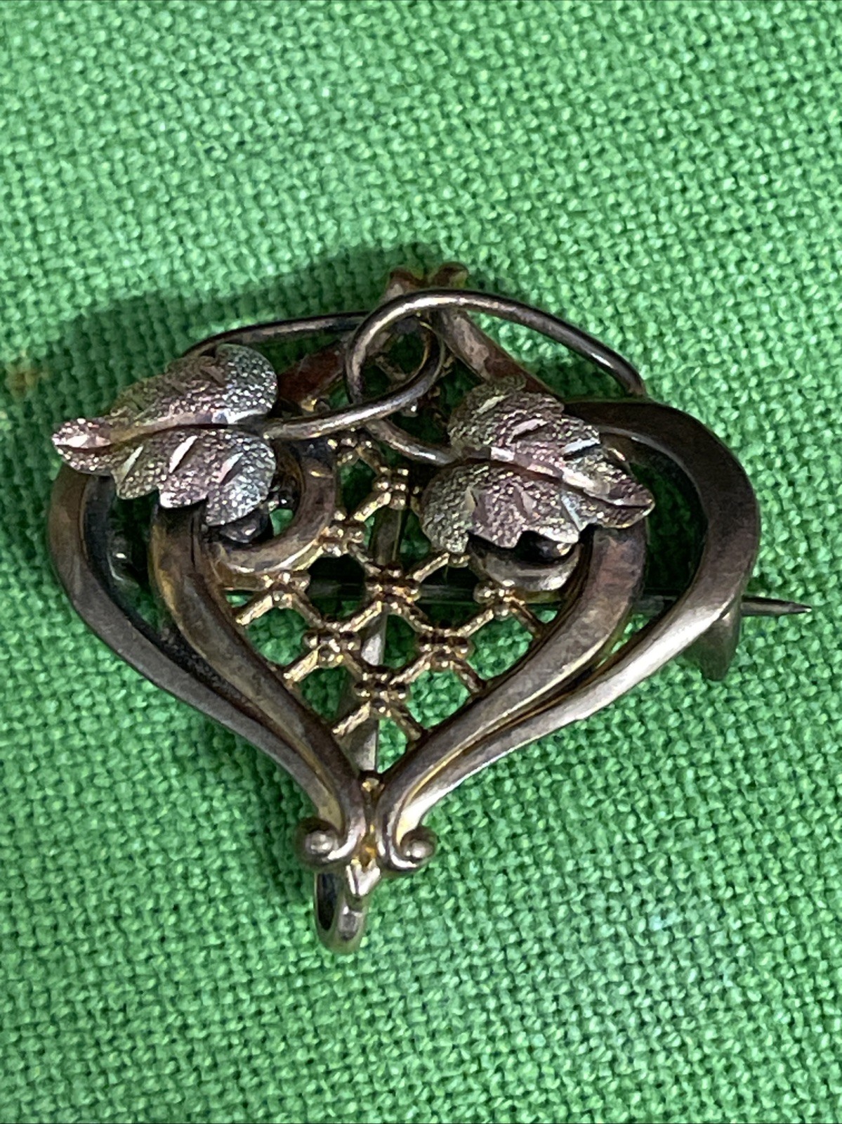 ANTIQUE Simmons Pink and Green Gold PIN Brooch