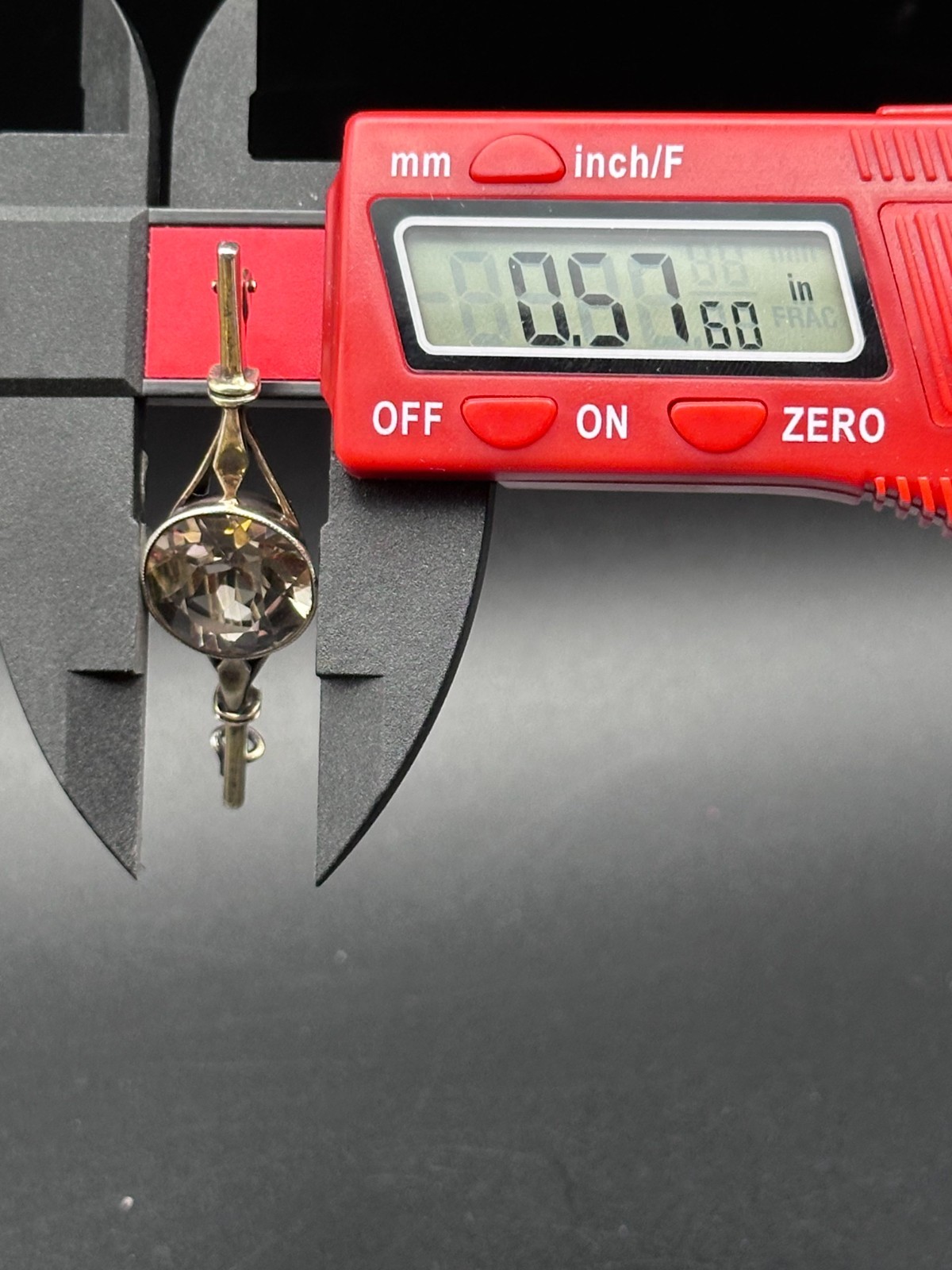 Vintage Russian Sterling Silver Bar Brooch with Clear Faceted Stone – c.1930s