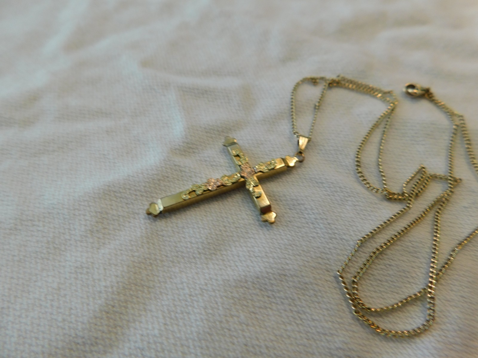 Antique 12K Gold Filled Cross Pendant Necklace