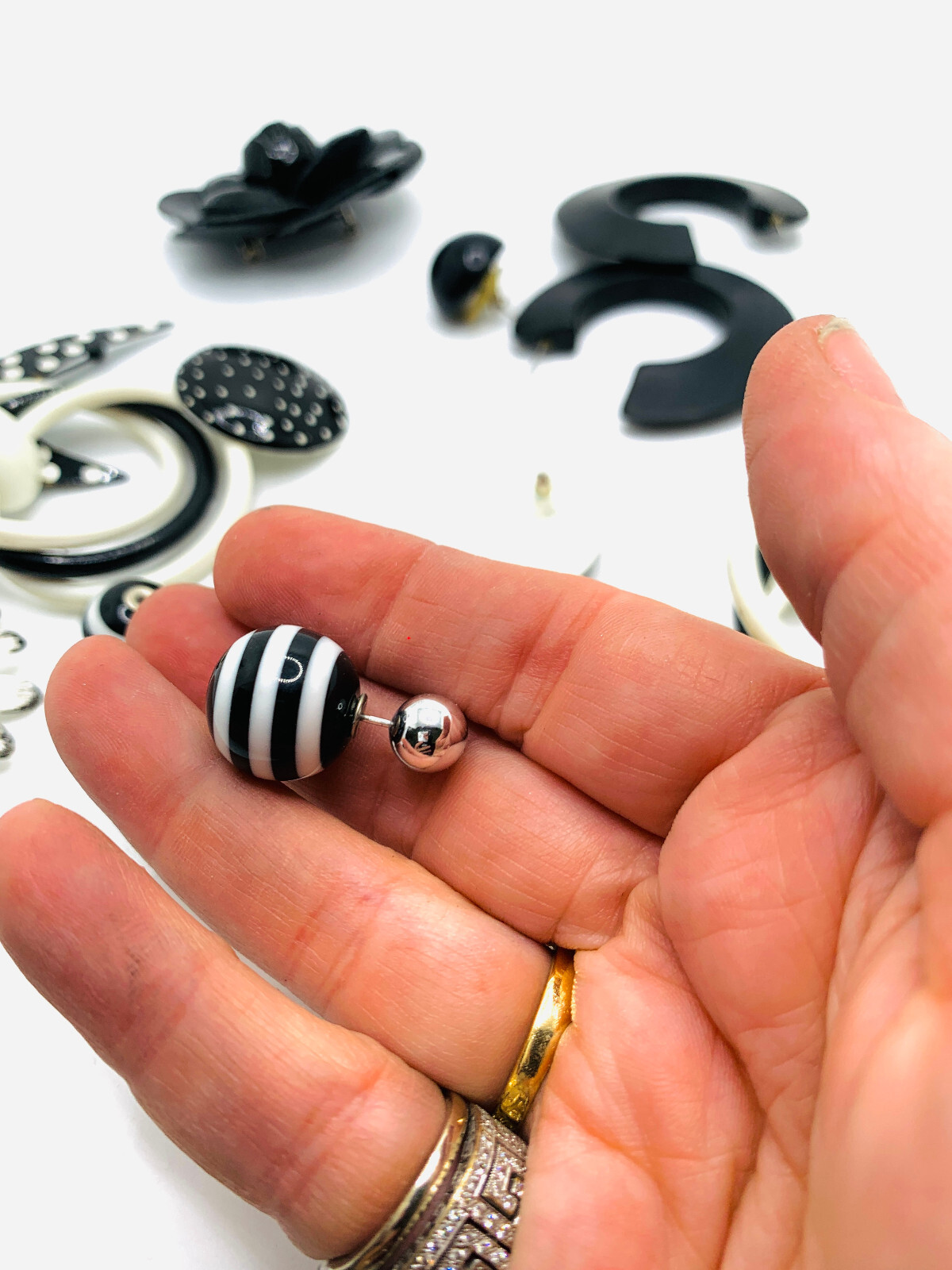 Lot 8 Dramatic 1960s-1980s Plastic Resin Metal Black & White Earrings & Brooches