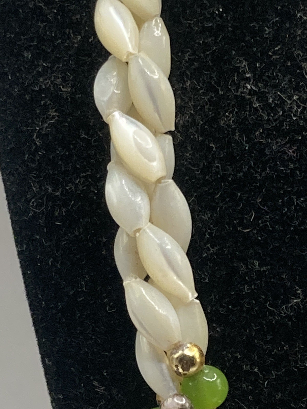 Vtg. Mother of Pearl Beaded Necklace with Faux Gold Jade Beads,21”