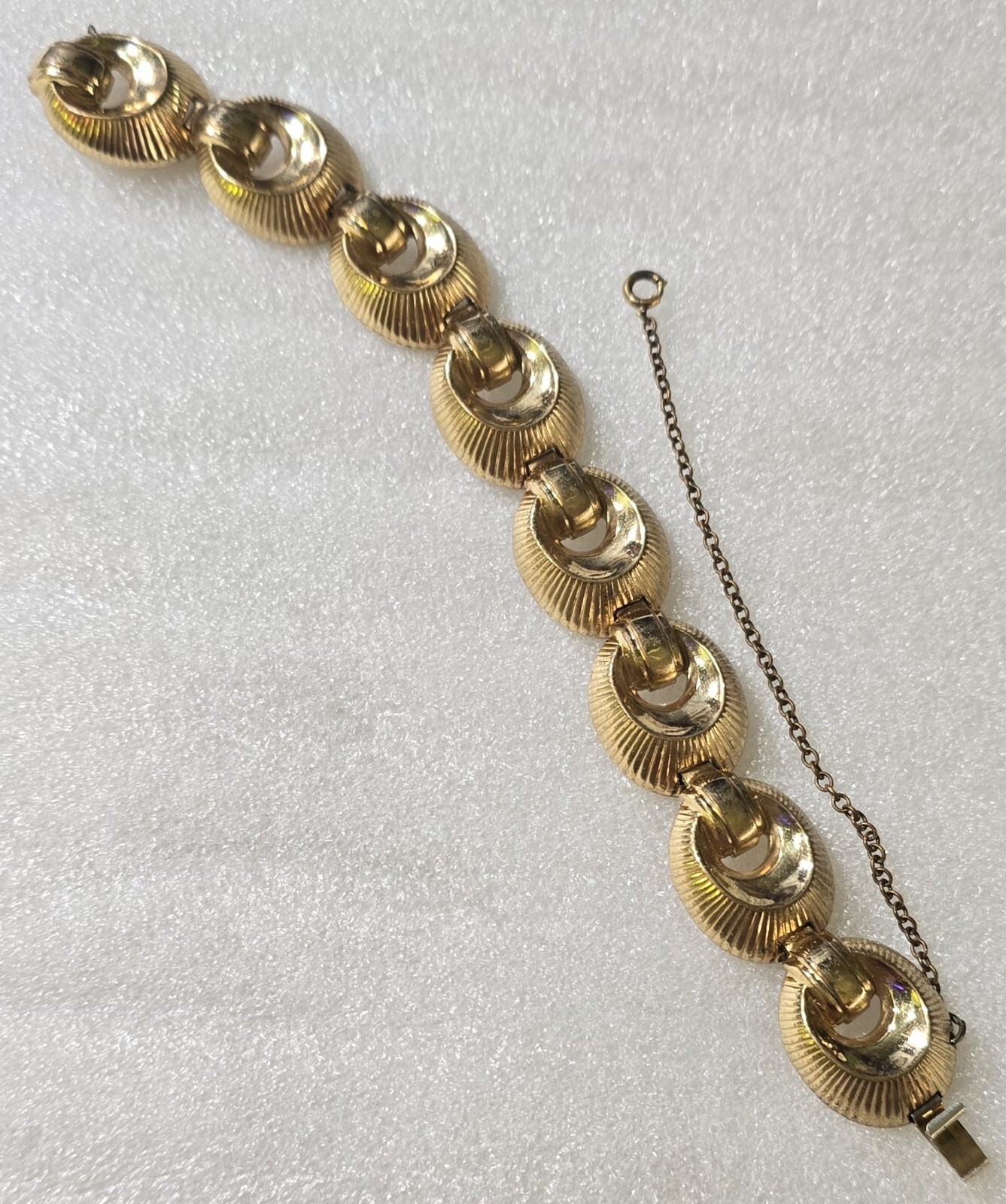 Antique Vintage Brass GF Dimensional Scallop Link Hidden Clasp Bracelet