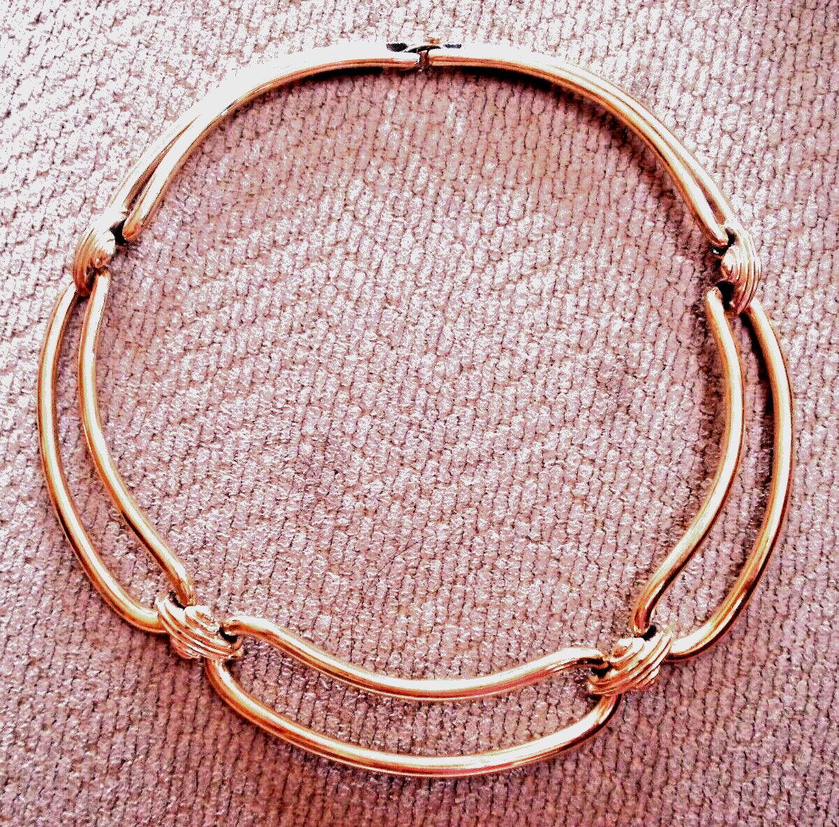 Rare Monet Gold Plated Elongated Shell detail Linked Choker Necklace