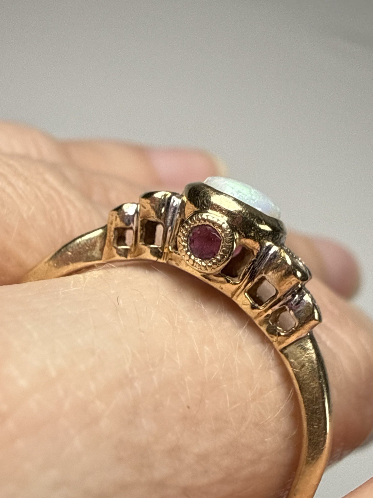 Vintage 10k Gold Opal Oval Cabochon Ring Diamonds Ruby Size 8.75