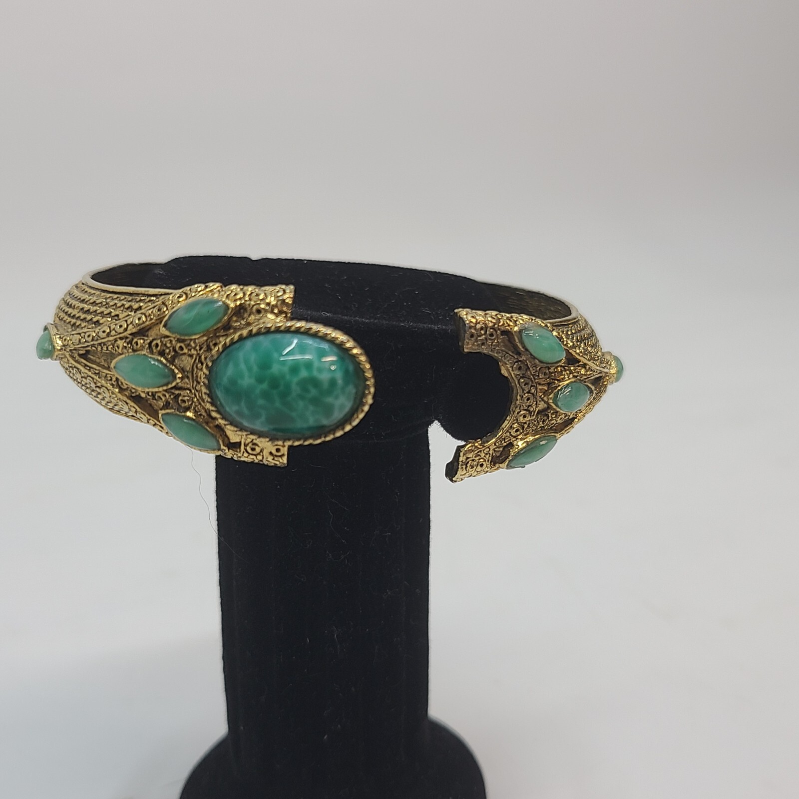 Gorgeous Vintage Hobe Bracelet Green Poured Glass Rhinestone Gold Tone Finish