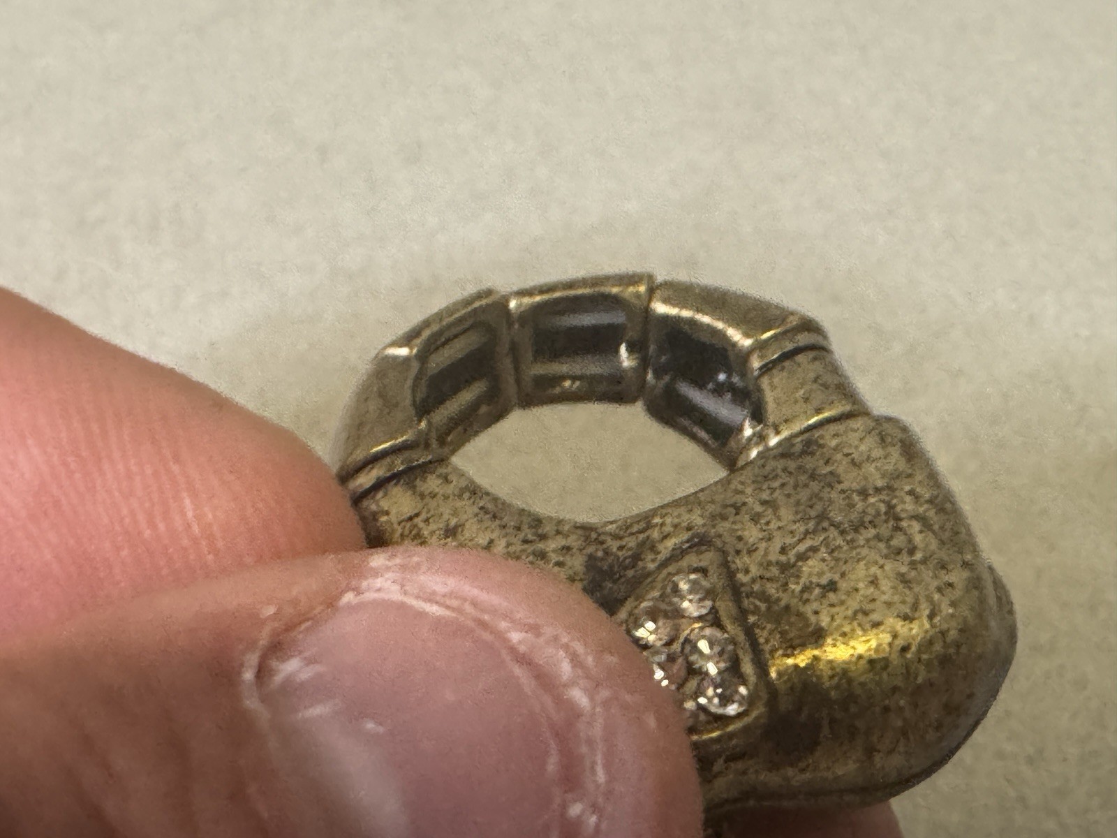 Vintage Gold Color Elephant With Rhinestones Stretch Band Statement Ring