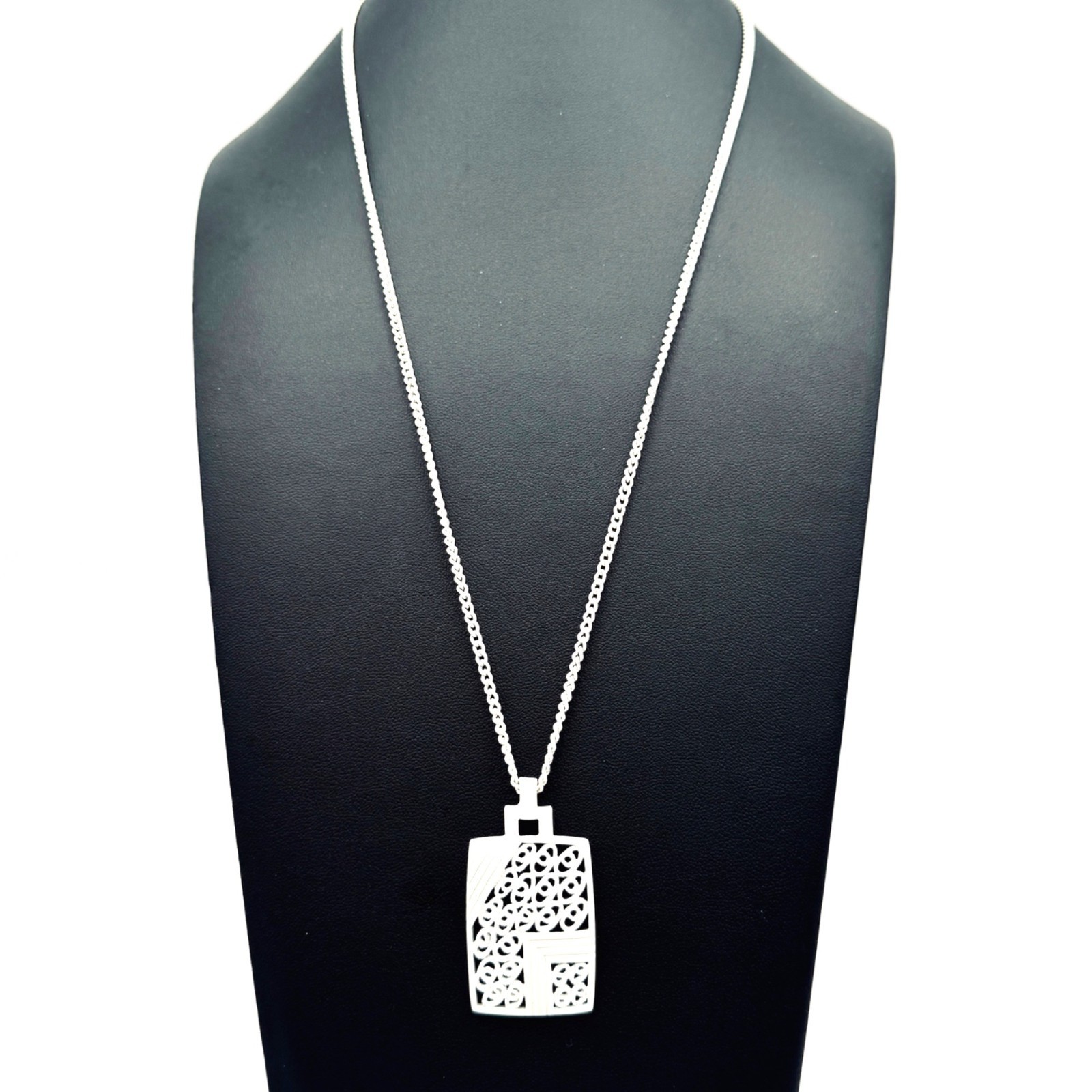 Vintage White Enamel Pendant and Chain Filigree Open Work 1970s Look 28″