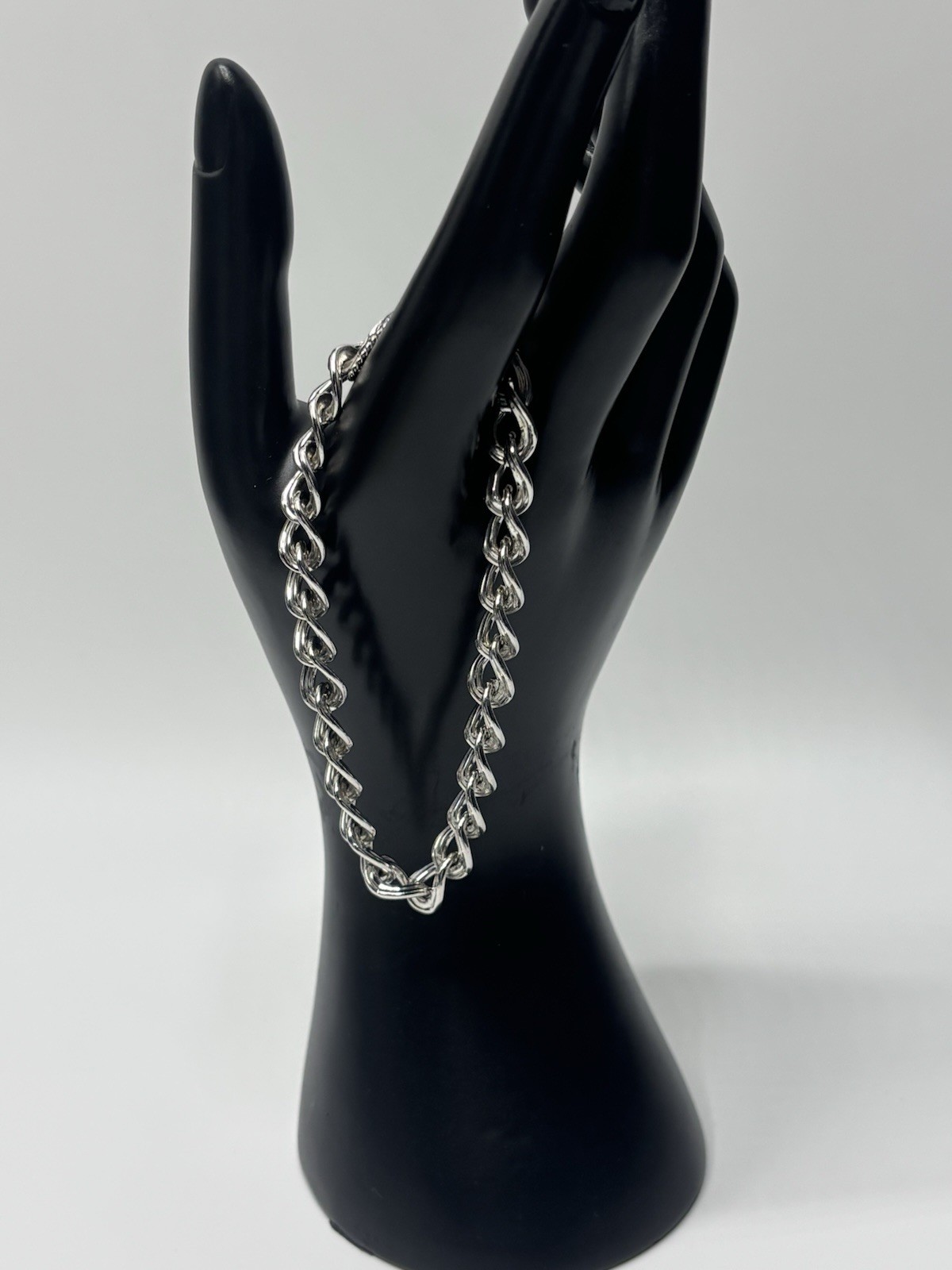 Vintage Chain Bracelet Silver Tone Safety Clasp 8” Fashion Jewelry Link