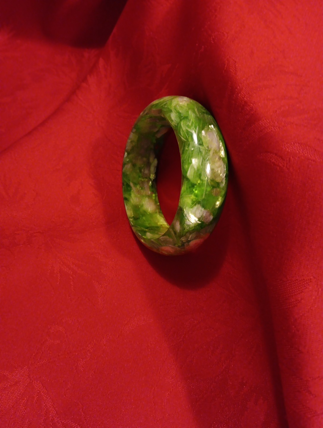 Vintage Marbled Green And White Plastic Bangle Bracelet (May Be Lucite/ Bakelite