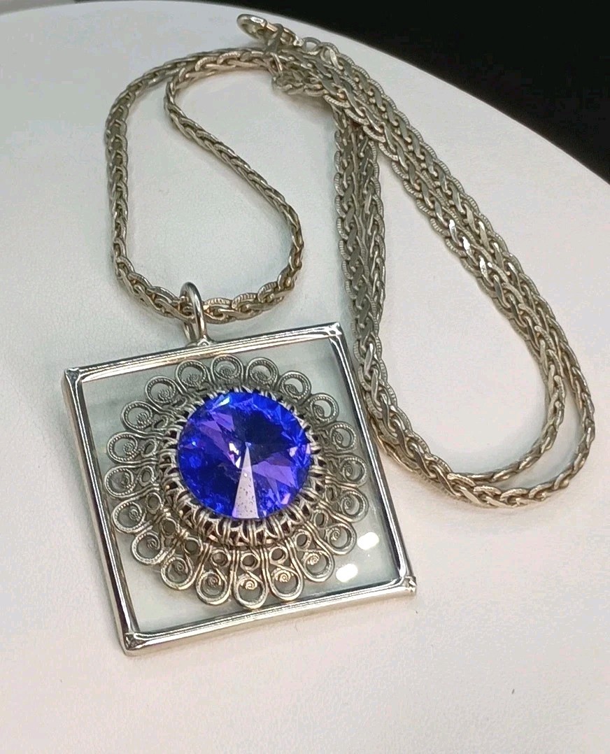 Vintage Blue Purple Rivoli Crystal Pendant Necklace Faceted Silver Tone Filigree