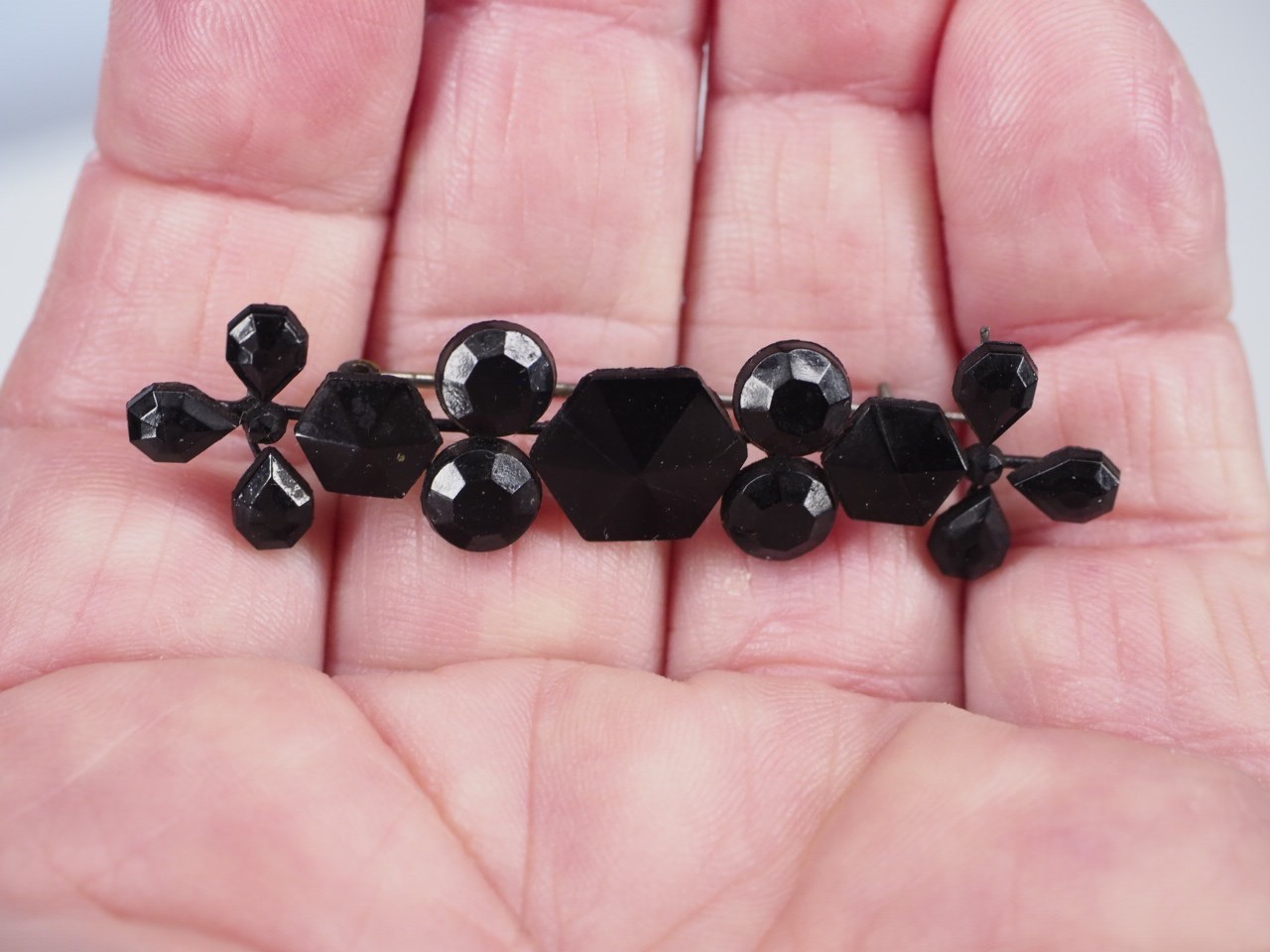 Antique jet Black Faceted Glass Mourning Brooch Victorian bar Pin Jewelry