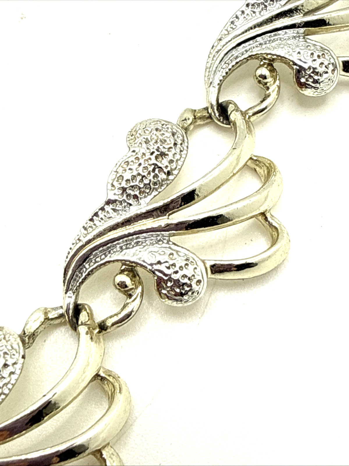 Vintage Sarah Coventry Frosted Feathers Choker Necklace Silver Tone 15″ -17″ MCM