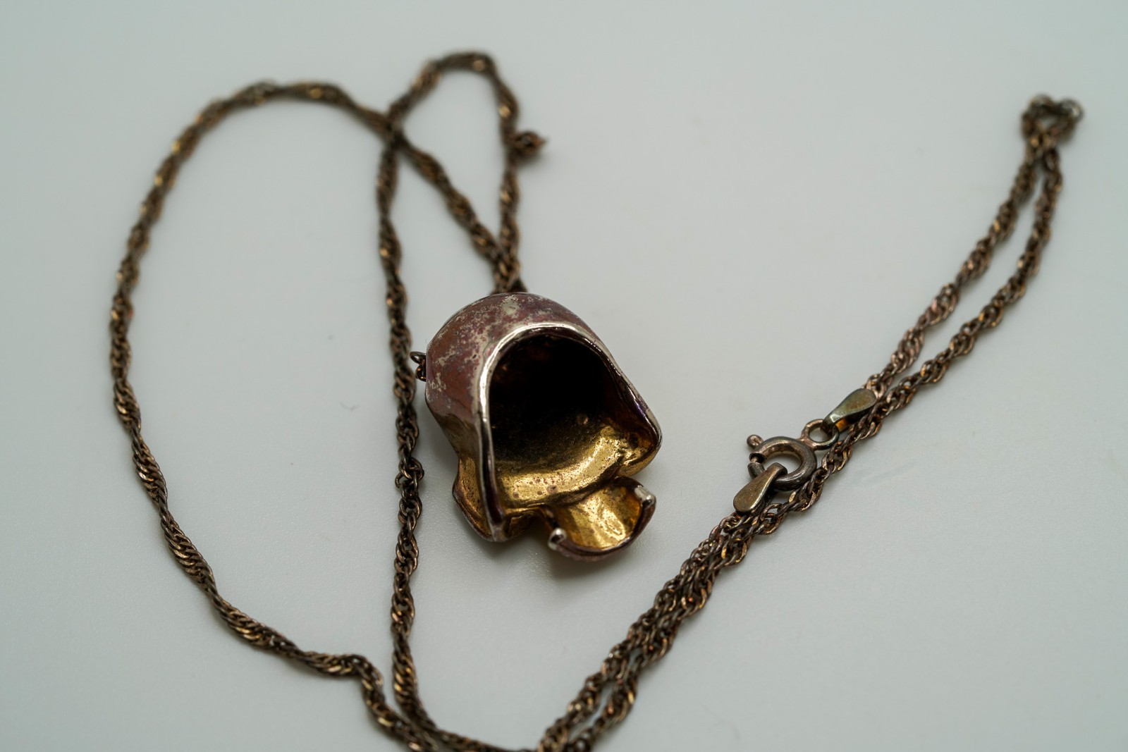 Vintage Silver Tone Skull Pendant 2.3cm Necklace 18″ JB45