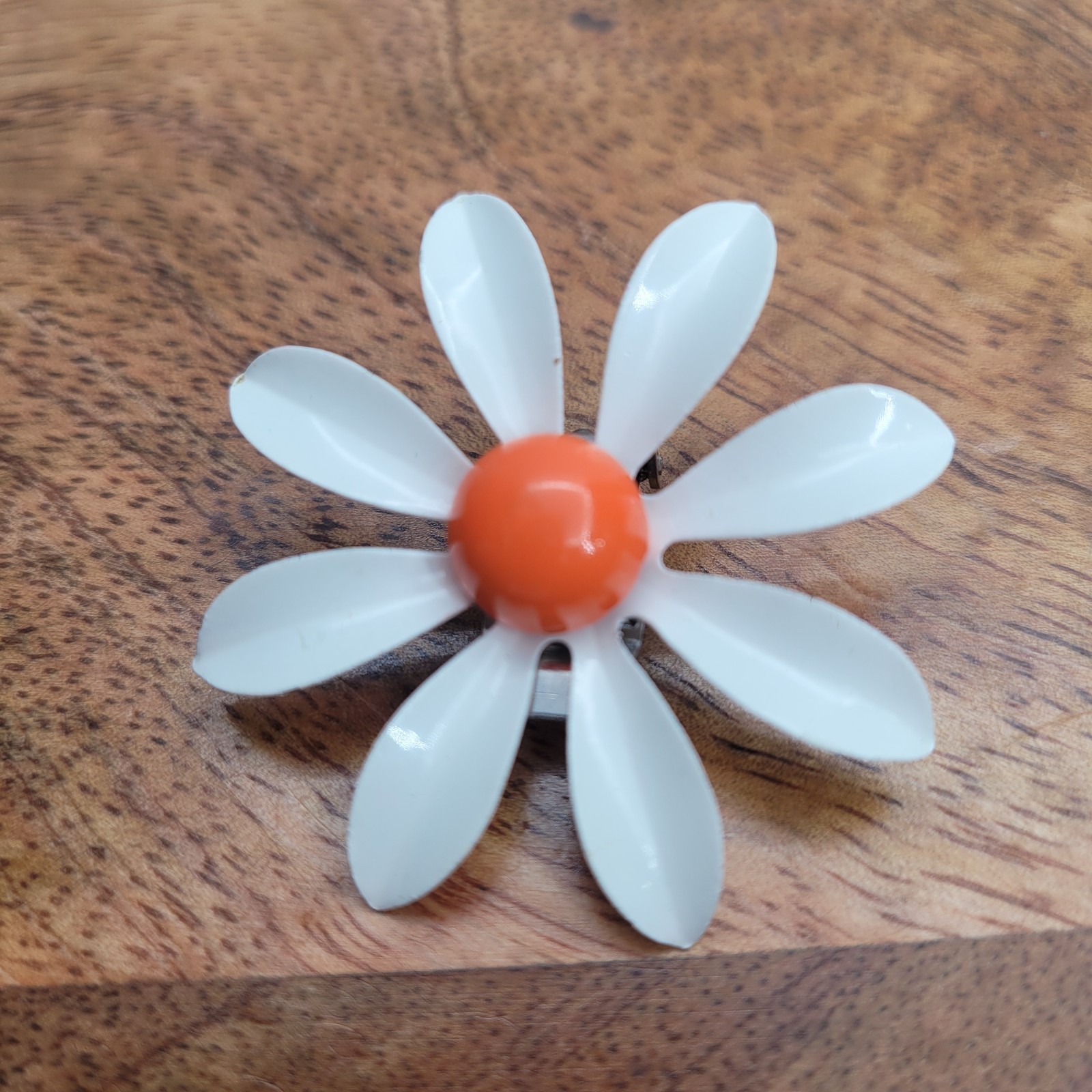 Vintage 1960s Enamel Daisy Clip-On Earrings White Orange Metal Flower Retro Mod