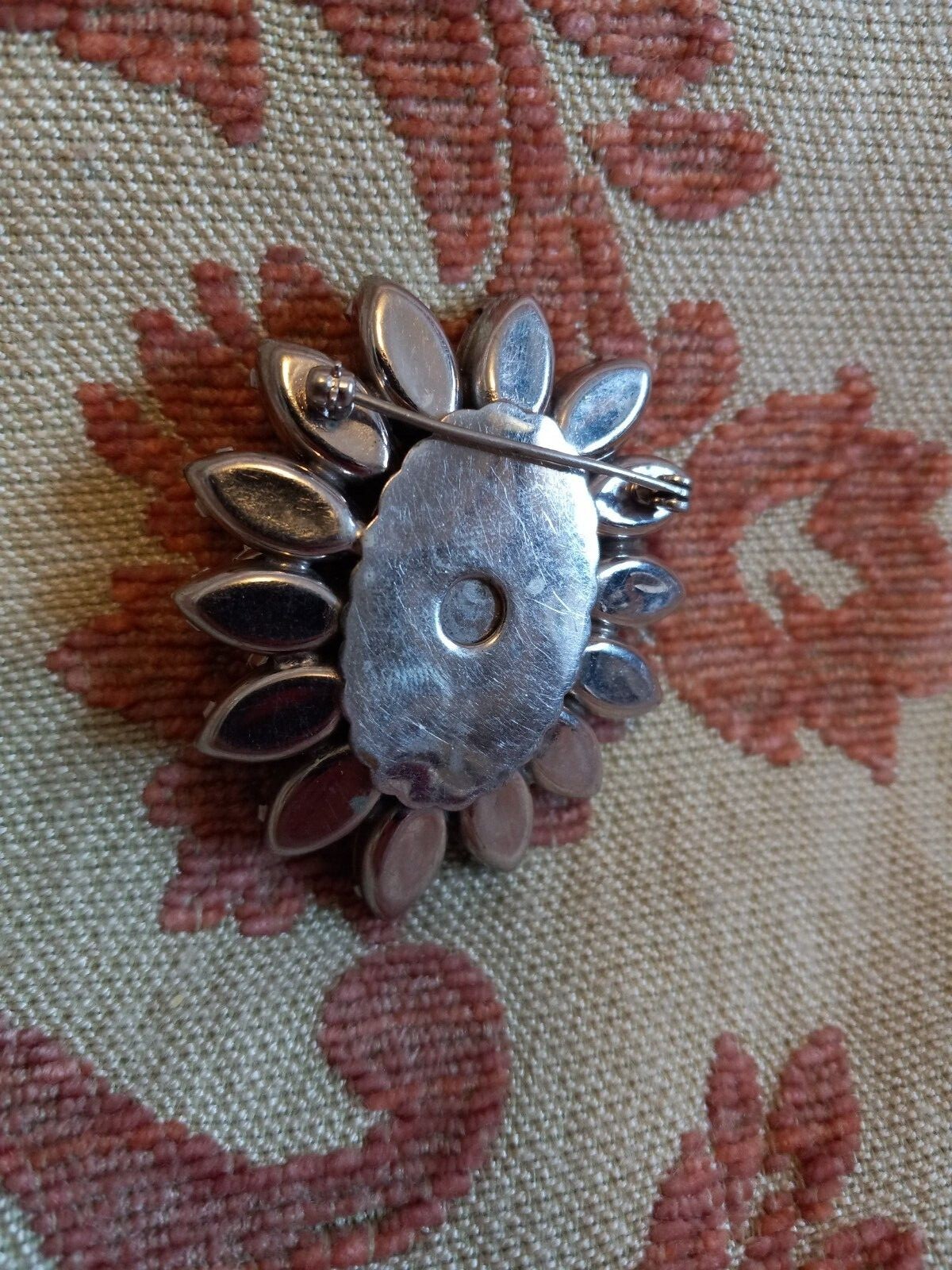 large vintage 1950s pear shaped rhinestone cocktail brooch pin with safety clasp