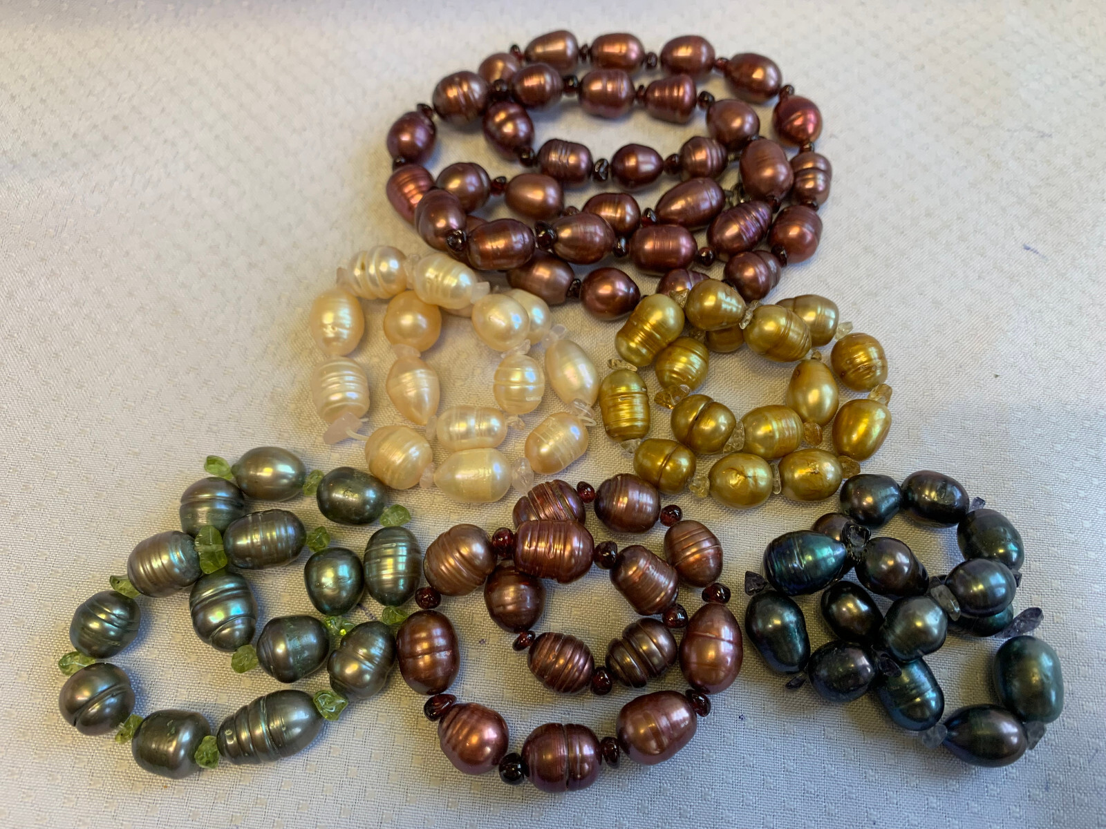 Vtg Pearl Jewelry Lot 19″ Necklace & Bracelets Multicolor AIL Aluma USA Inc