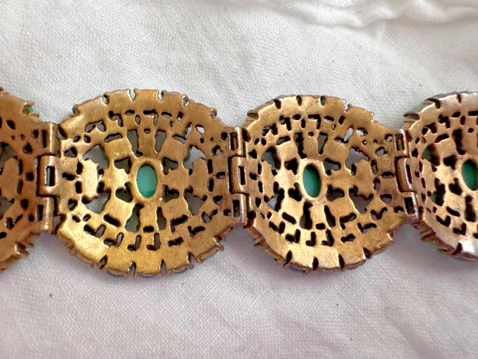 Stella & Dot Bracelet Sardinia Cabochon Blue Turquoise Stones signed 6.5″