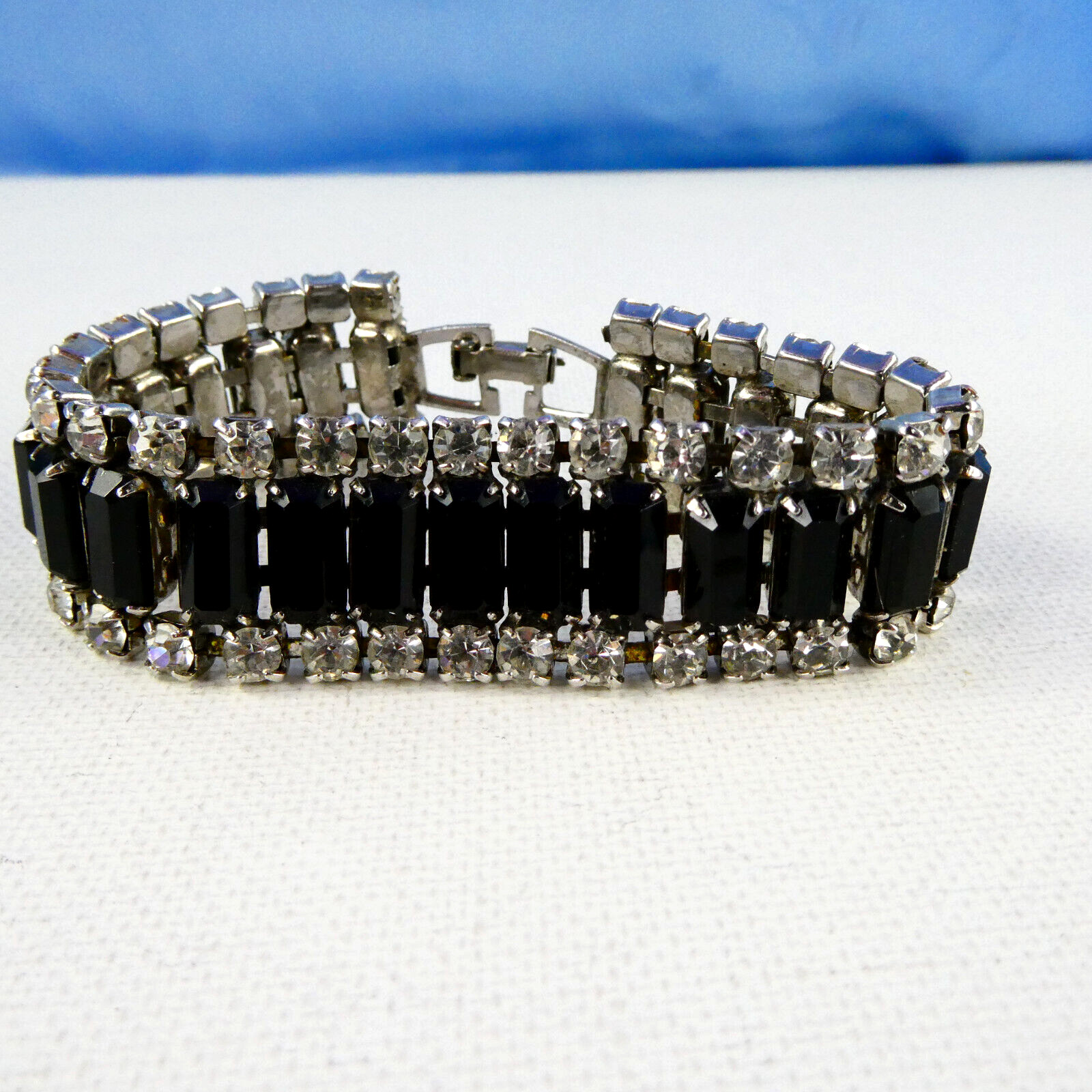 Vintage Black & Clear Rhinstone Bracelet 60’s Bling Jewelry Pretty