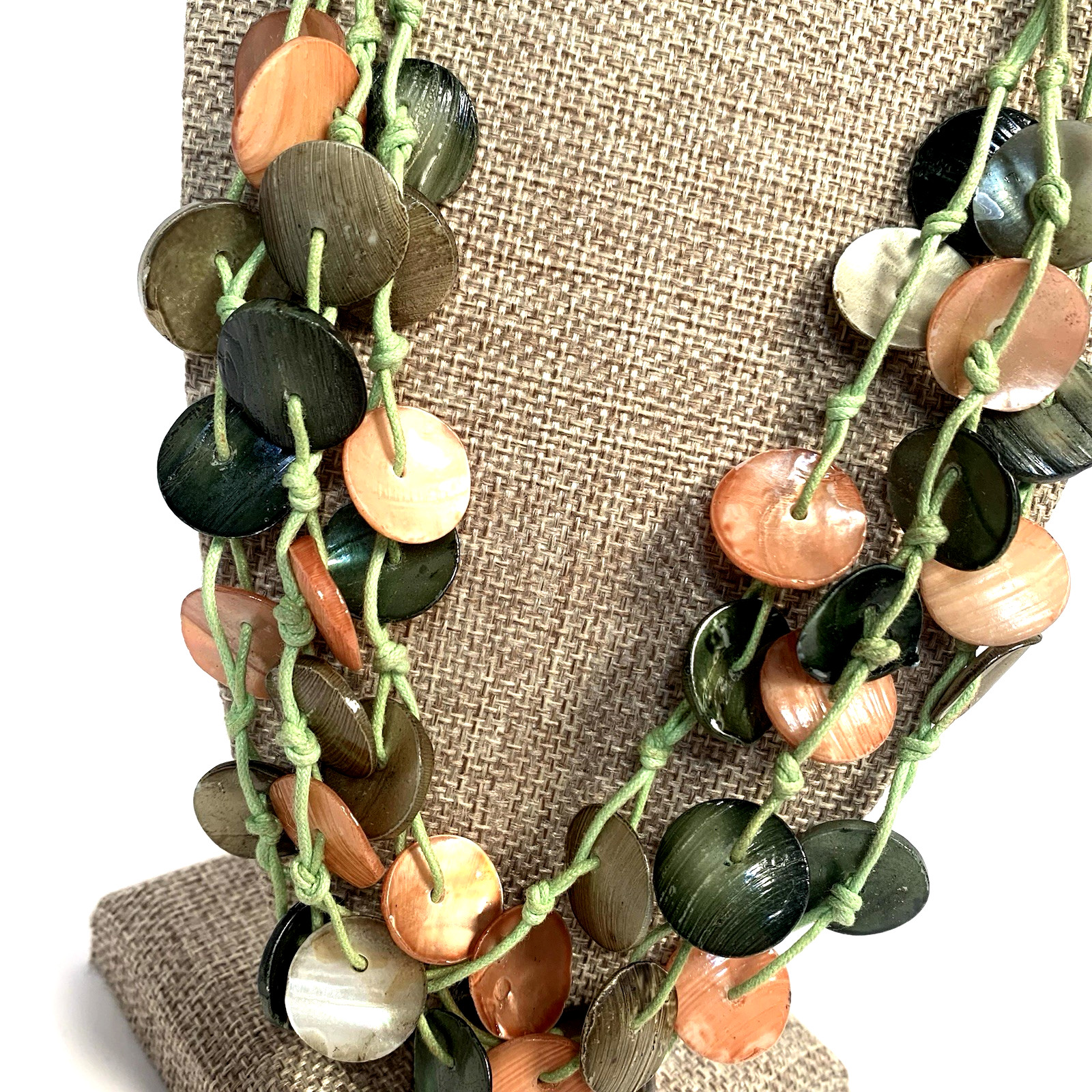 Vtg Boho Shell Disc Necklace Coastal Grandma Green Peach Beach Y2K 22″ Cord