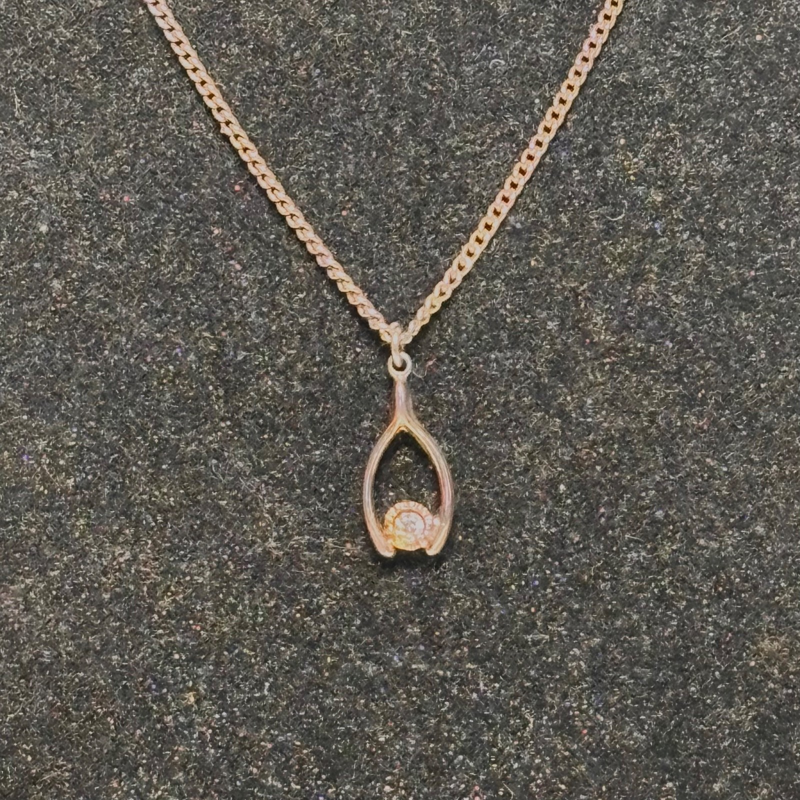 NECKLACE vintage wishbone clear faceted gem goldtone metal curb chain dainty 16″