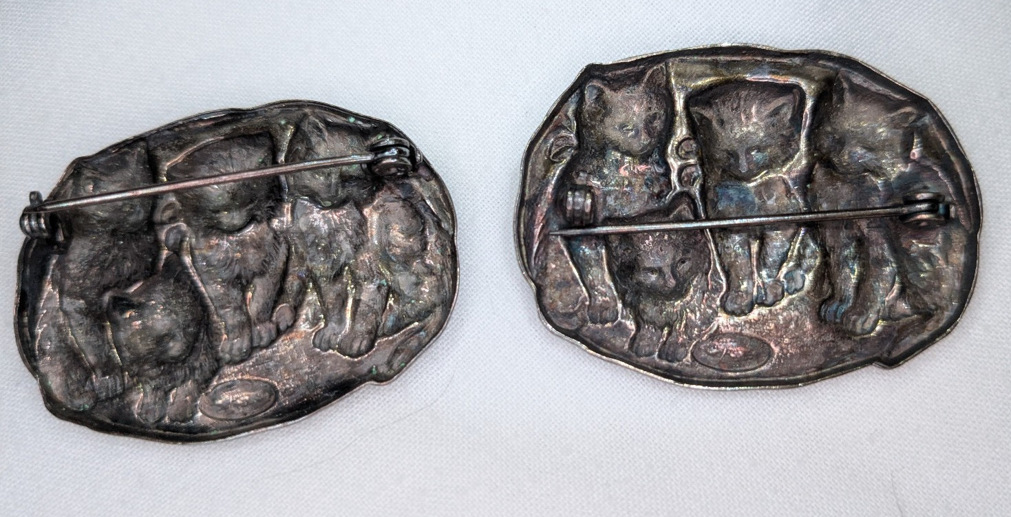 Vintage Pewter‑Tone Cat Brooch Lot of 2 – Sculpted Oval Pins – 1.5″ – Cast Metal