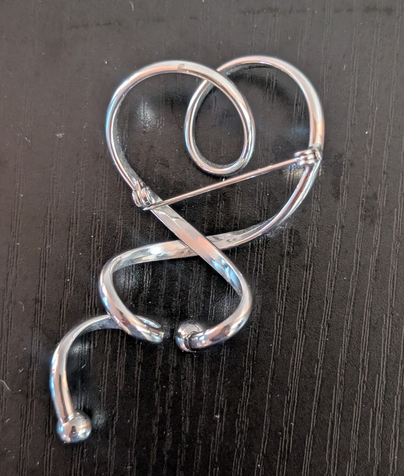 Vtg Silver Tone Swirl Ribbon Heart Abstract 3D Pin Brooch 3″