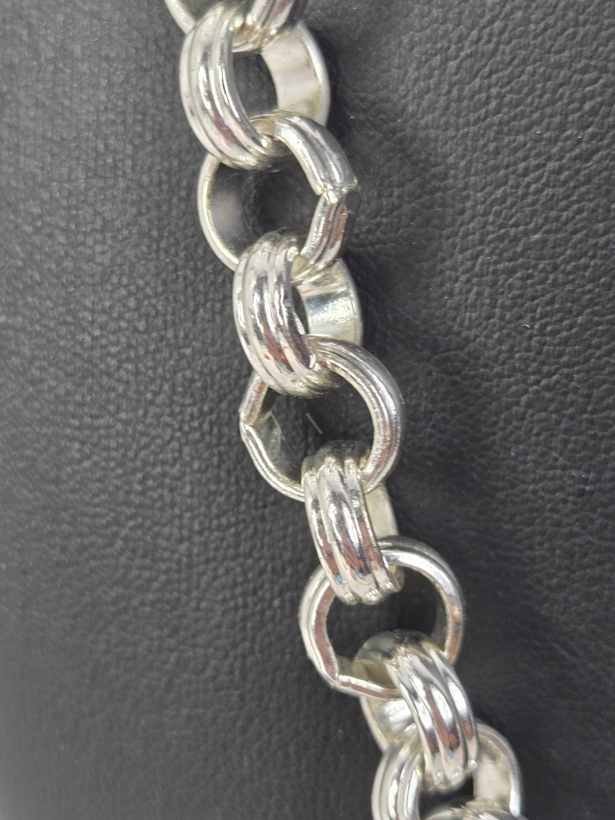 Vintage Rolo Chain Siler Tone Textured Necklace 16.5 In