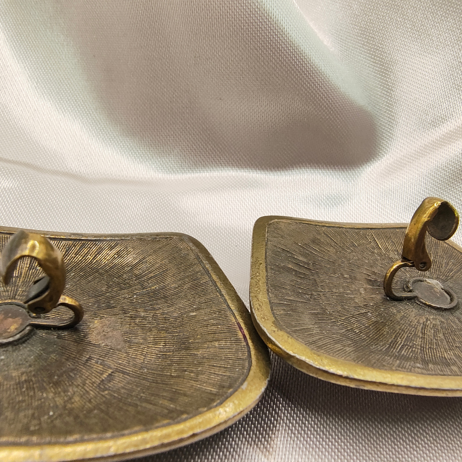 VTG Brutalist Earrings Clip On Brass Plated Unpolished Stone Ornamented Border
