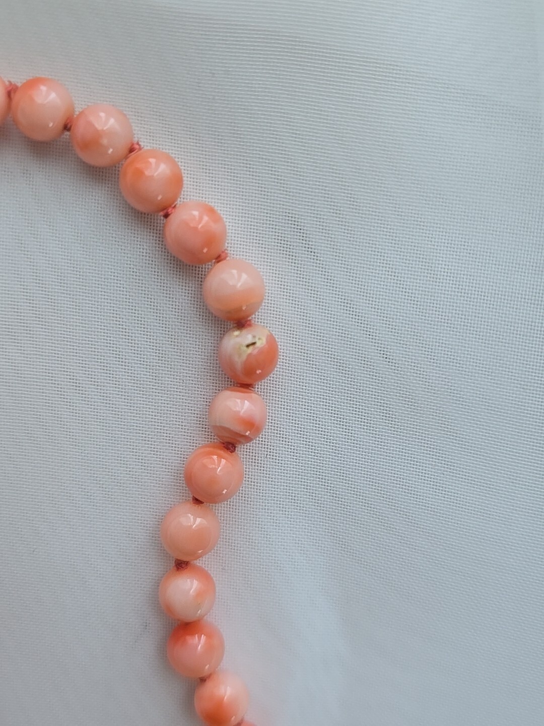 Vintage Coral Salmon 5mm Beads Necklace 19″ Gold Filled Gold Clasp