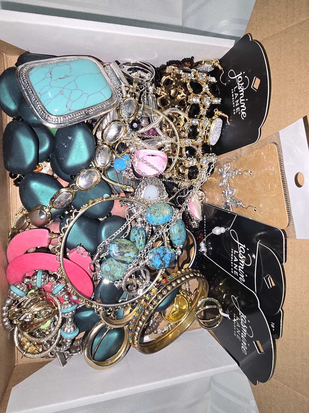 Vintage/Modern All Wear Or Resale Costume Jewelry Lot Weighing 2.2lbs