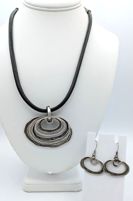 Vintage VCLM Necklace Set Leather Cord Statement Pendant Earrings Y2K