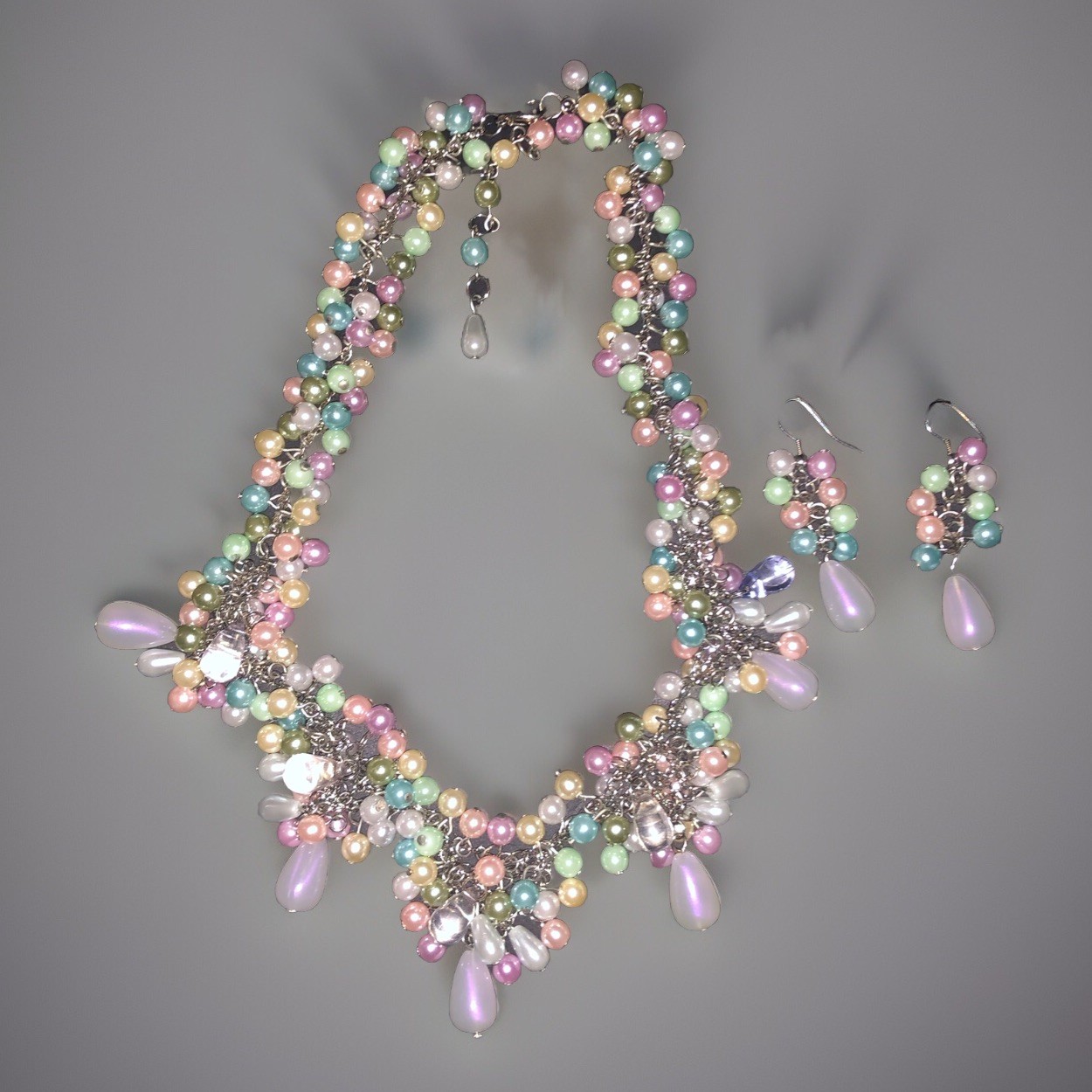 Unusual VTG Faux Pearl Pink Blue Pastels Runway Festoon Necklace And Earrings