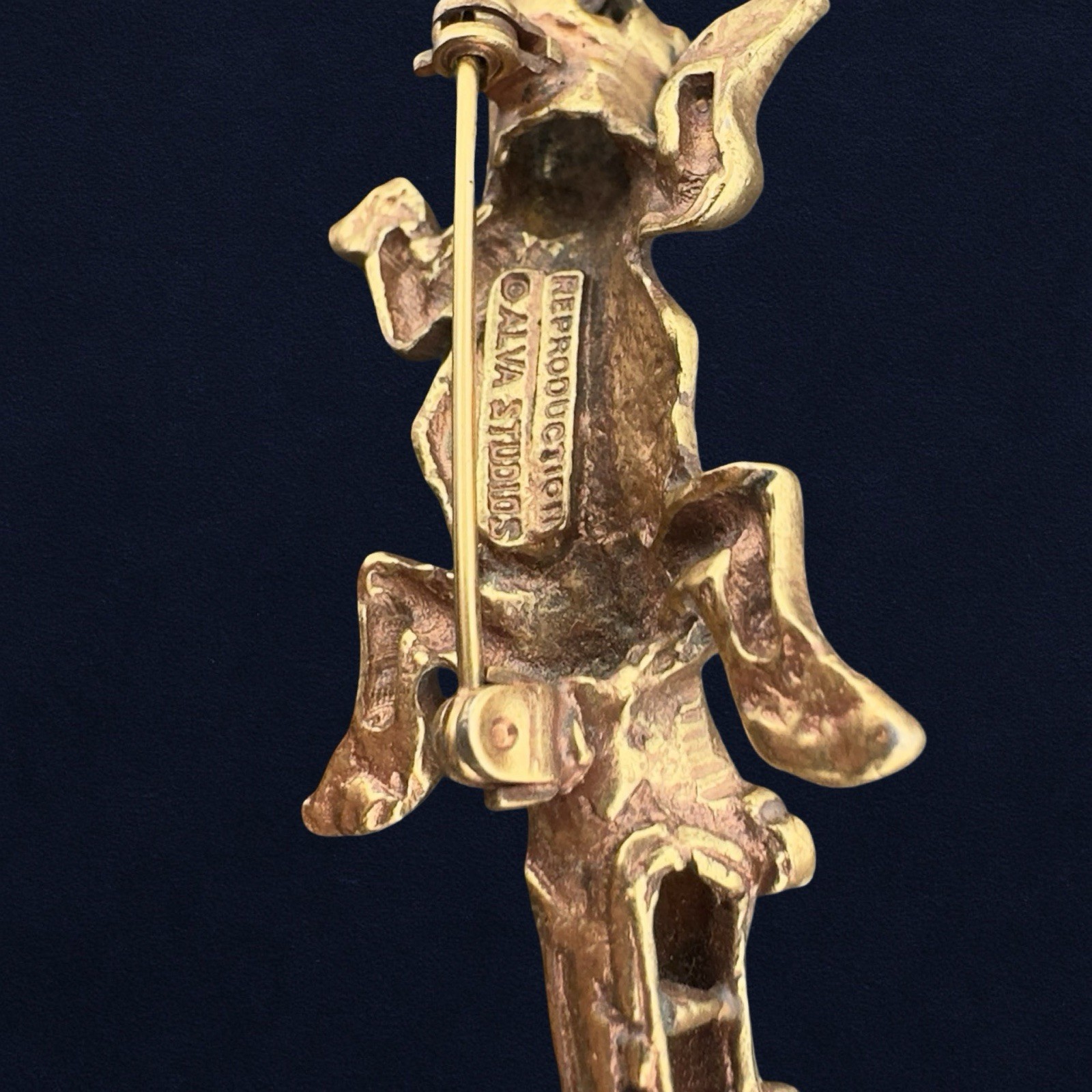 Vintage SIGNED 🖤 ALVA STUDIOS Reproduction Brass AZTEC ALLIGATOR GOD Brooch Pin