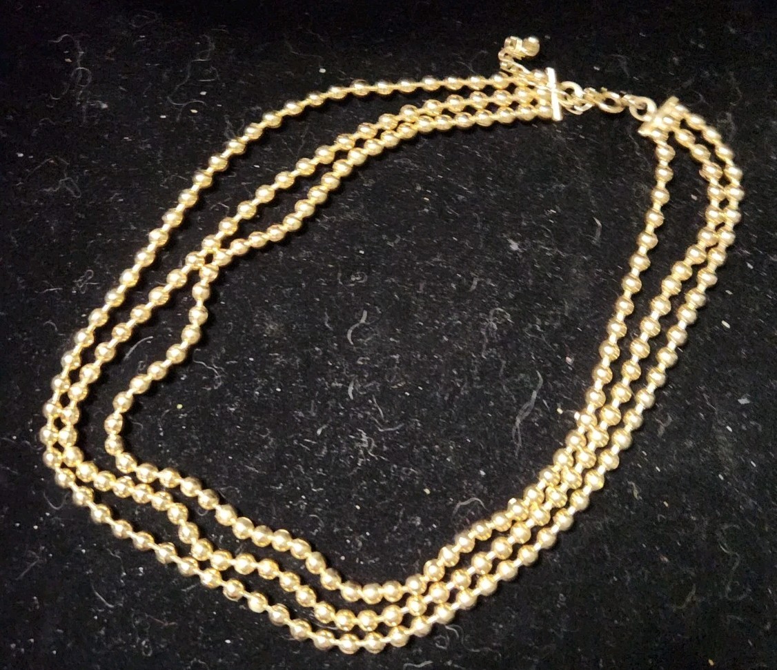Vintage Gold Tone Beaded Necklace 3 Strands 16″ Small Beads Popcorn Link Retro