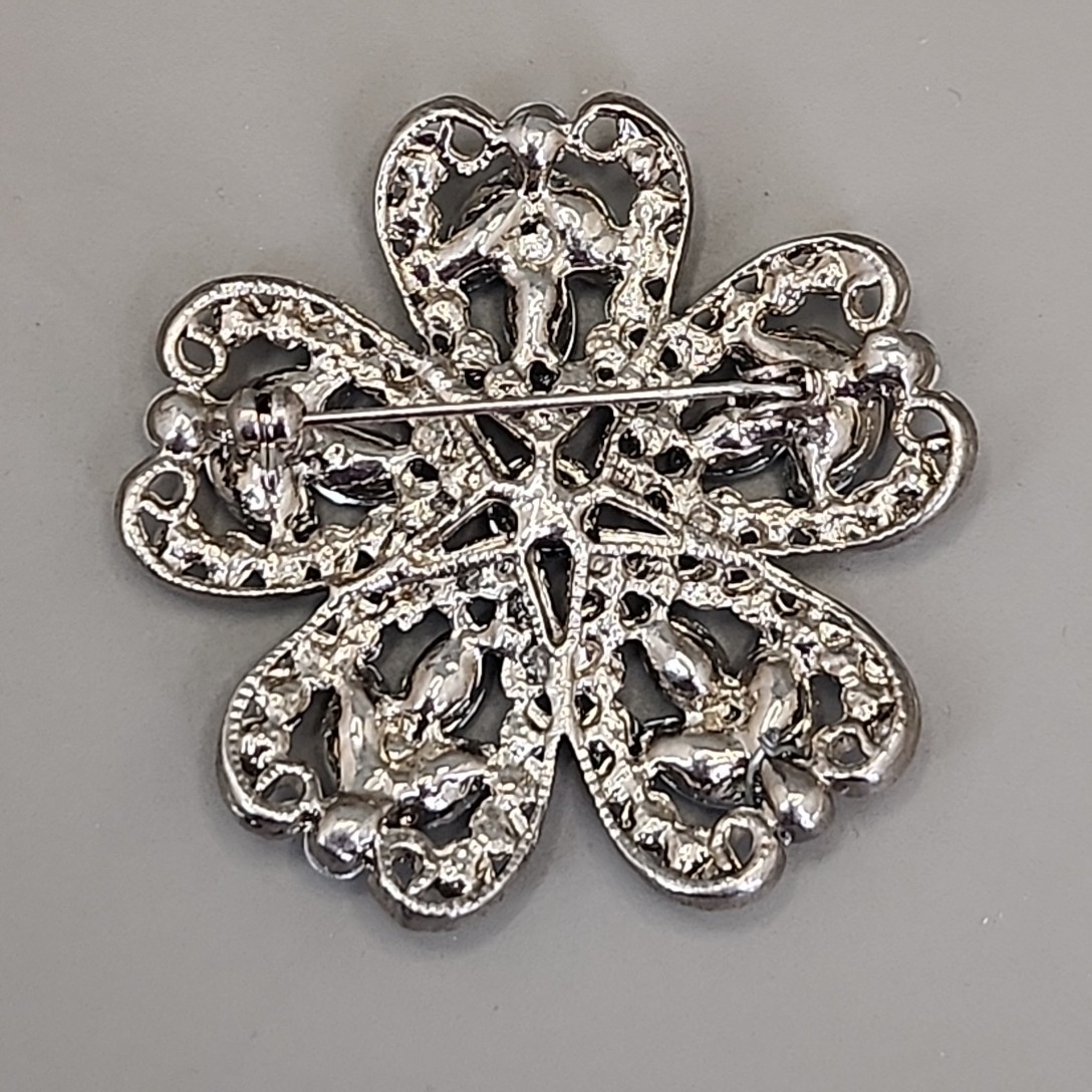 Vintage Flower Rhinestone Brooch Hearts Blue Marquise Filigree Silver Tone 1.75″
