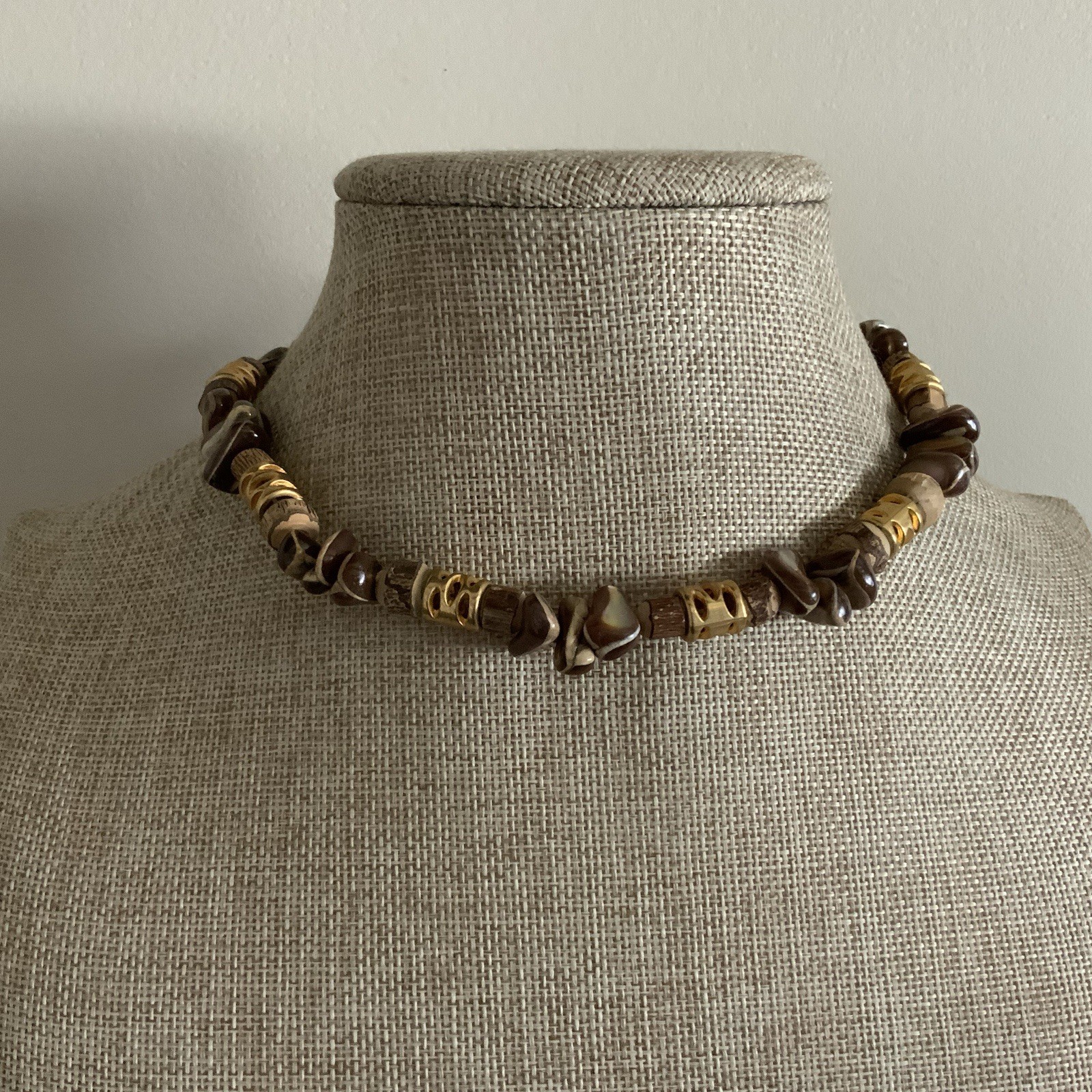Vintage wood and brown shell nugget bead necklace in gold tone metal