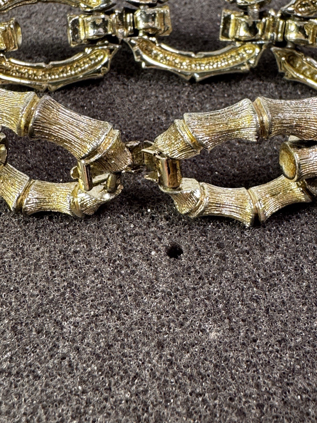 Vintage Lisner 1960s Modernist Bamboo Panel Link Bracelet Fold Over Clasp Signed