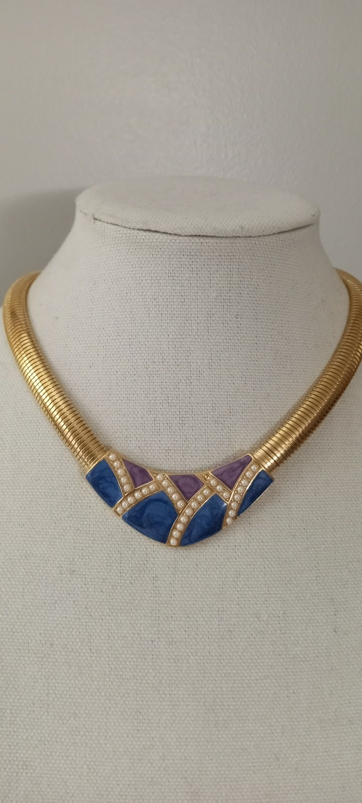 Vintage Trifari Omega Necklace Gold Tone Blue And Purple Enamel Signed 17”