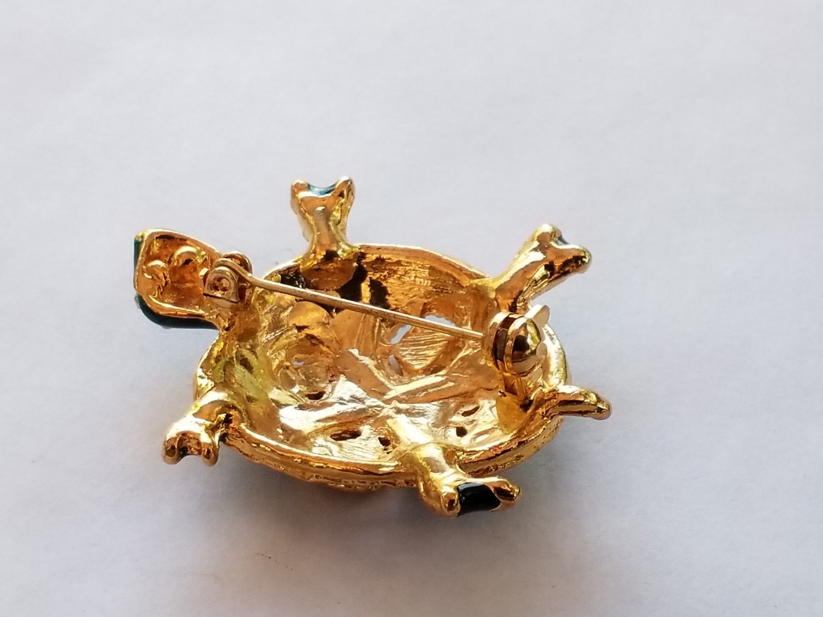 Vintage Turtle Brooch Collectible Cloak Pin Gold Tone Metal Enamel Finish Jewels