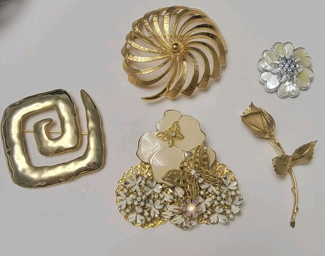 Lot of 5 Vintage Designer Costume Jewelry Brooches & Scarf Clip Signed