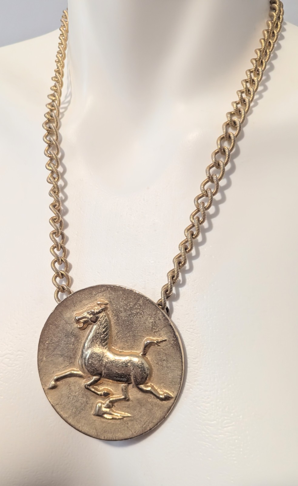 Vintage 1974 Alva Museum Replicas “Flying Horse of Kansu” Medallion Necklace