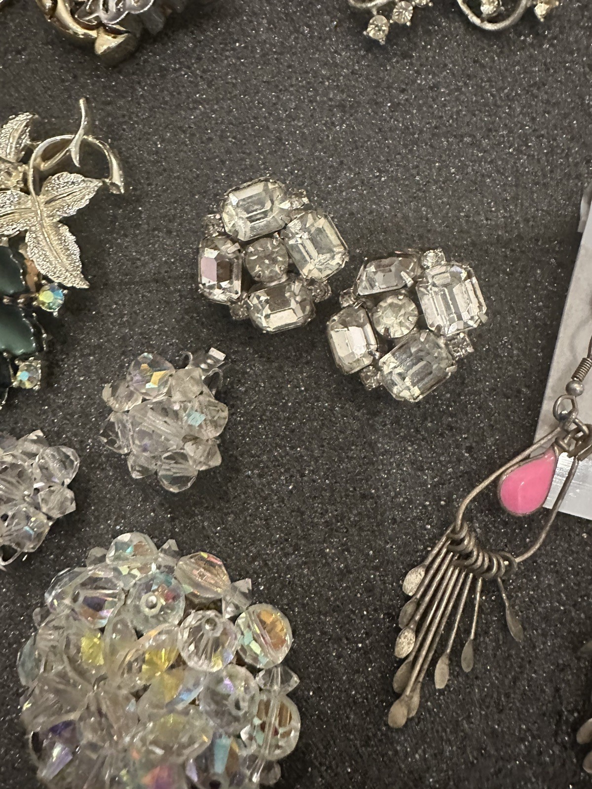 Vintage Estate Costume Jewelry Lot! Brooches and more!