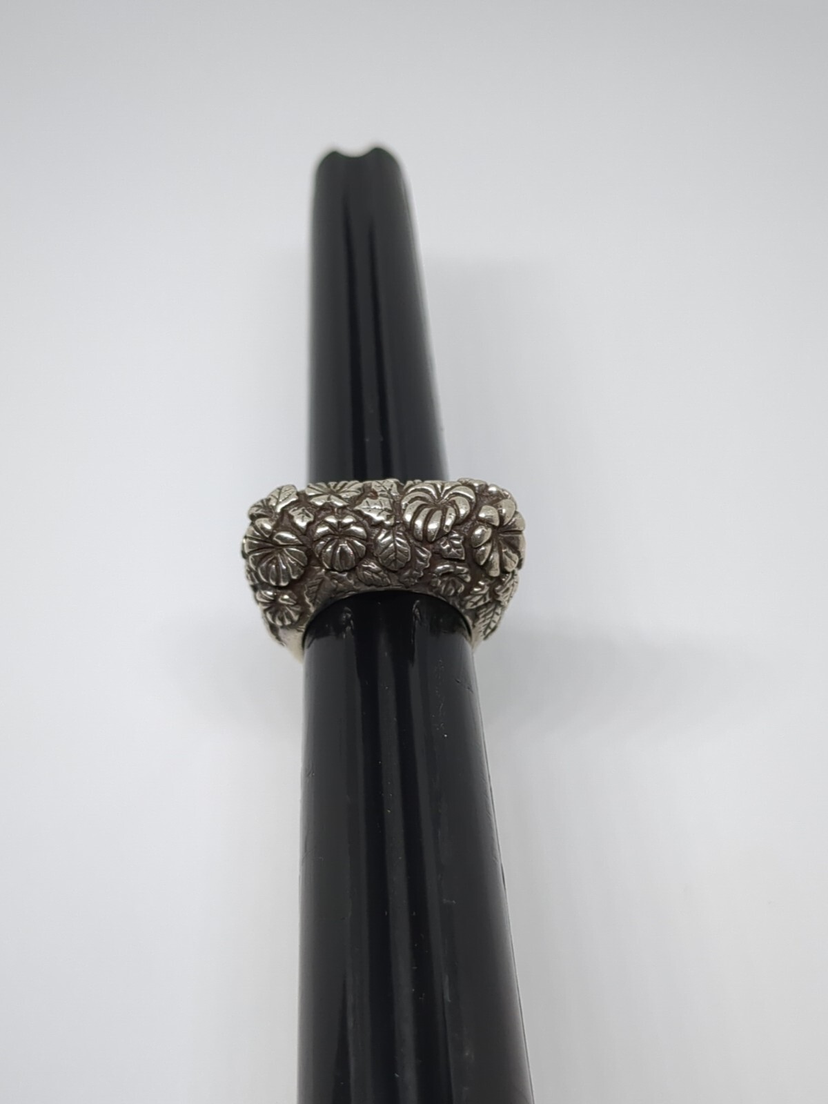 Vintage Dian Malouf DLM Sterling Silver 925 Flower Ring Size 5