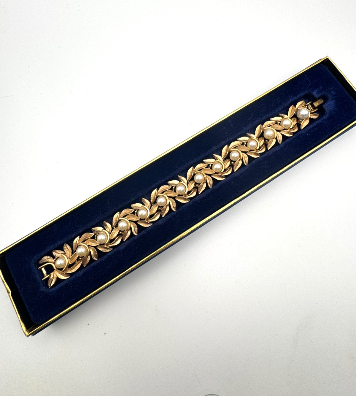 Vintage Avon Bracelet Evening Creation Gold Tone Faux Pearl Leaf Boxed 1971