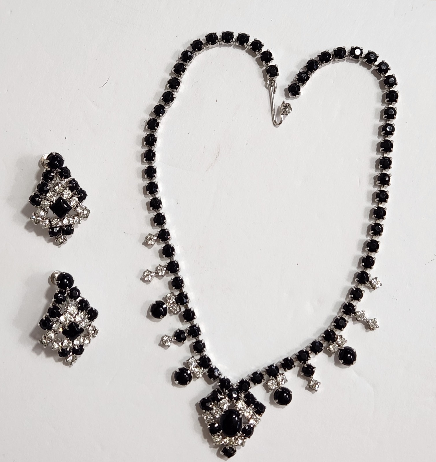 Vintage 1950s Bib Necklace & Screw Back Earrings Black & Clear Rhinestones