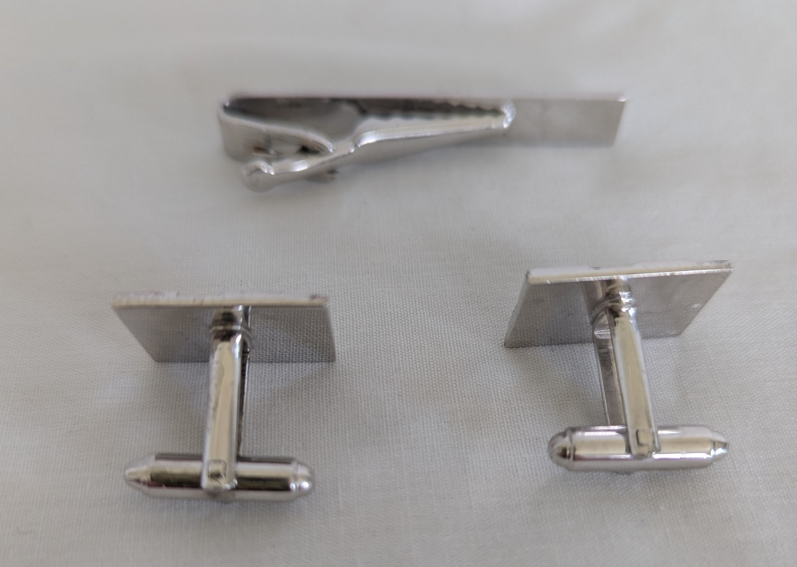 Geometric Tie Clip and Cuff Links Silvertone and Black Stair Step Design Vintage