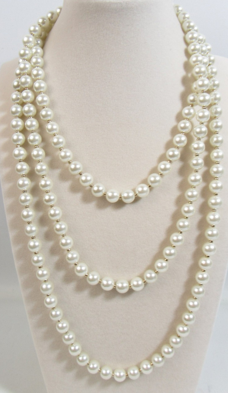 ANNE KLEIN Off White Faux Pearl And Gold Bead Necklace Lion Tag 60″